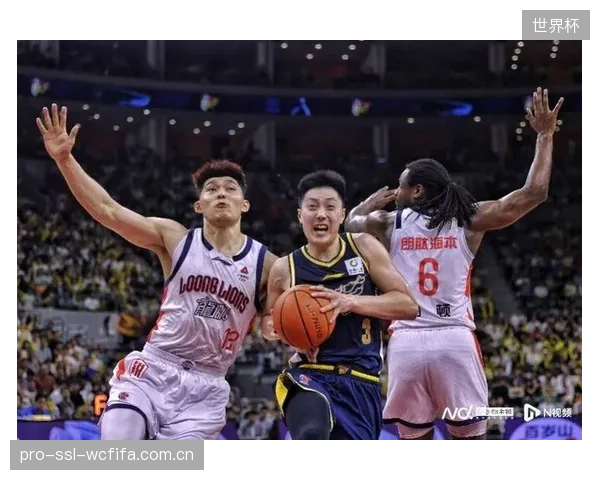 广东队季后赛不敌北京，萨林杰状态低迷致内线防守失守是系列赛转折点。